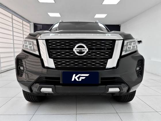 NISSAN FRONTIER 2.3 16V TURBO DIESEL XE CD 4X4 AUTOMÁTICO